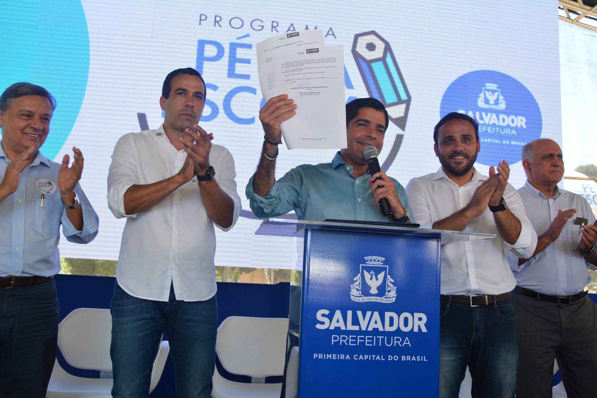 Programa da prefeitura de Salvador, ‘Pé na Escola’ vira case nacional ...